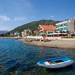 Oersmaris Boutique Hotel 4*