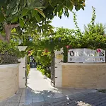 Hotel Oersmaris Boutique 4*