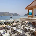 호텔 Oersmaris Boutique 4*