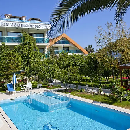 Oersmaris Boutique מלון